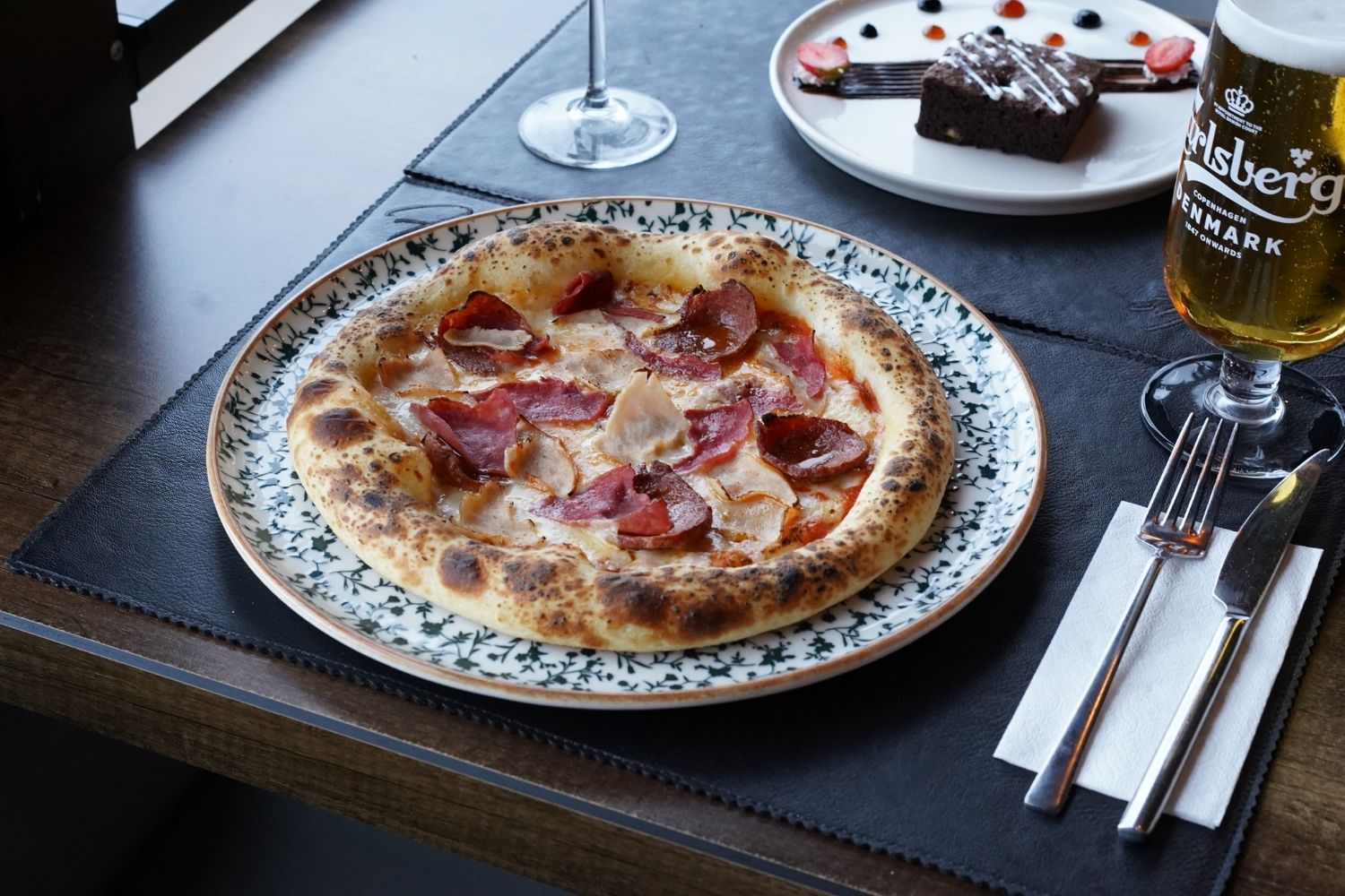 HUGHS SPECIAL PİZZA